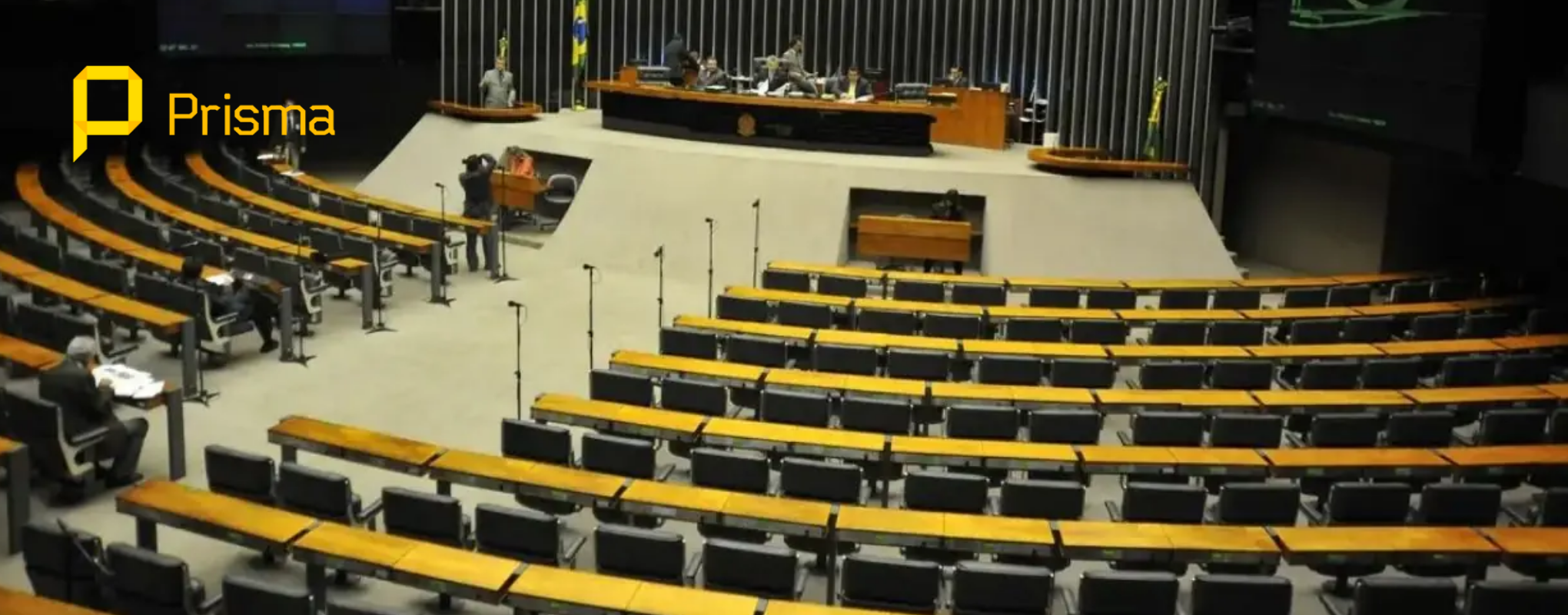 Leia mais sobre o artigo Comissão aprova PL que isenta pessoas com 75+ do pagamento de IR e Previdência